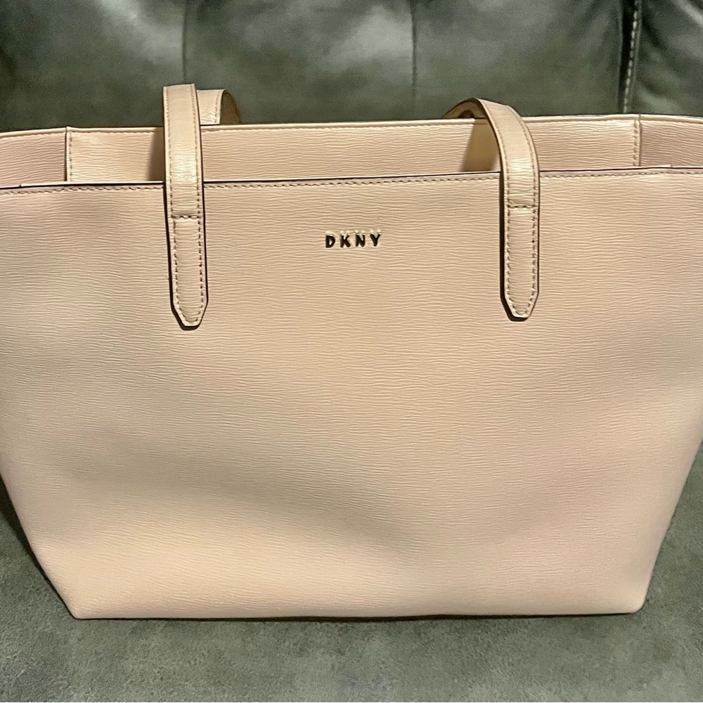 New without tags DKNY, cashmere/pink, contemporary tote/handbag.